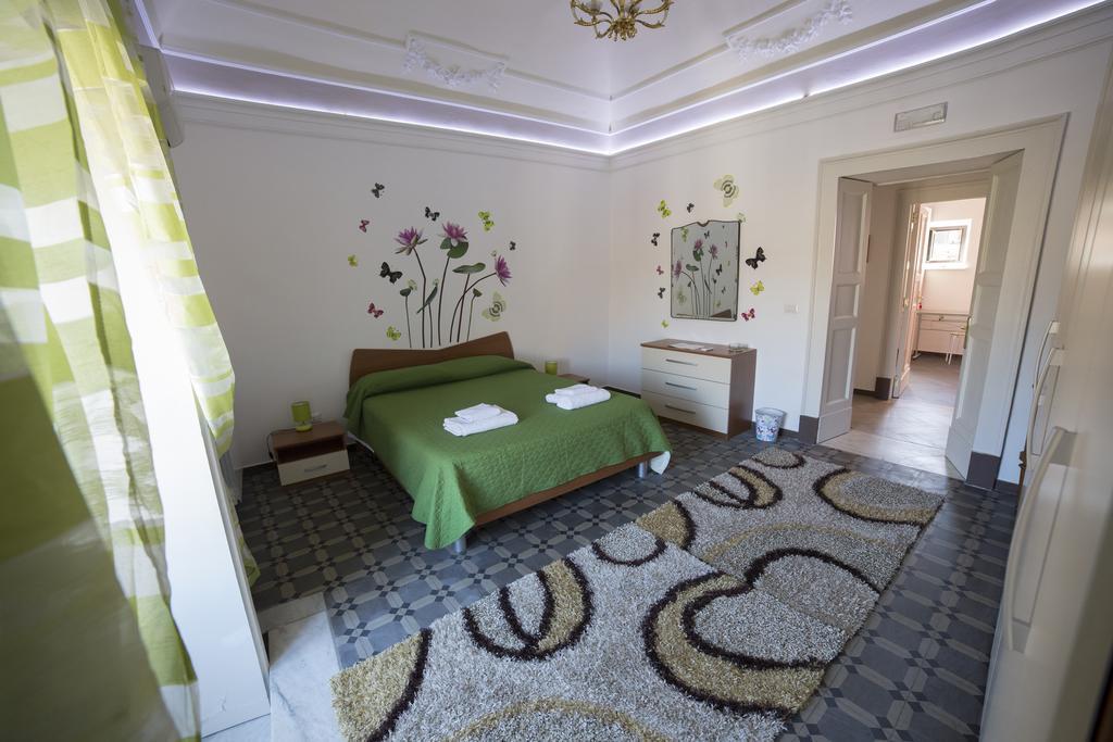 Casa Alcala Deluxe Hotel Catania Szoba fotó